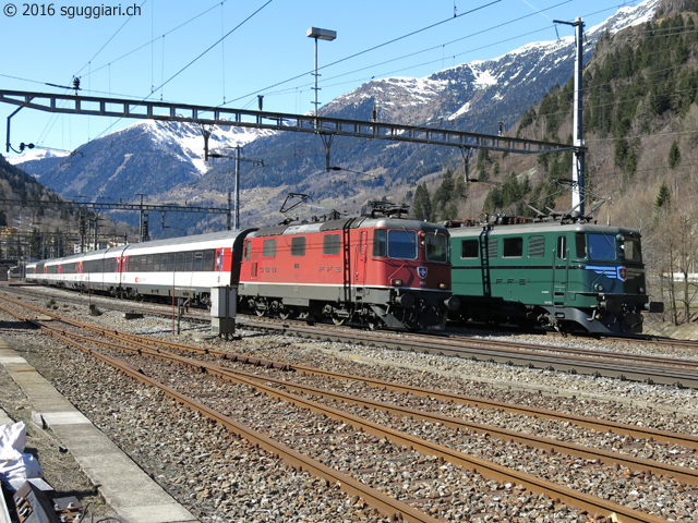 SBB Ae 6/6 11411 'Zug' e Re 4/4 II 11156